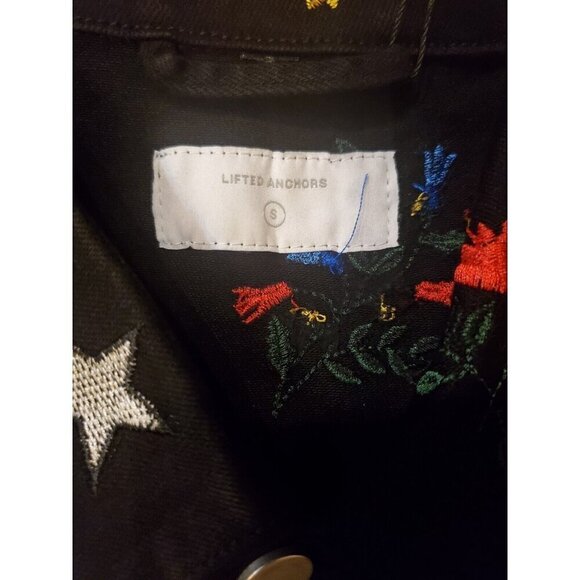 Lifted Anchors Rialto Jacket Black Denim Mens Small Embroidered Flowers Hearts - Picture 3 of 11